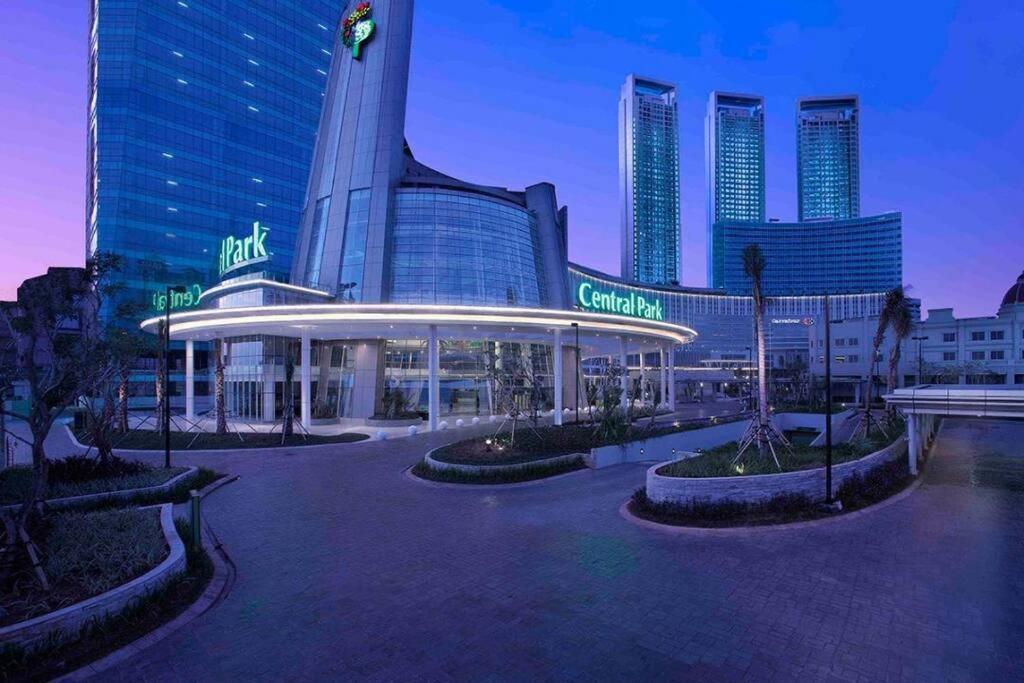 Homy 2 Bedroom Apartment Near Shopping Malls Jakarta Extérieur photo